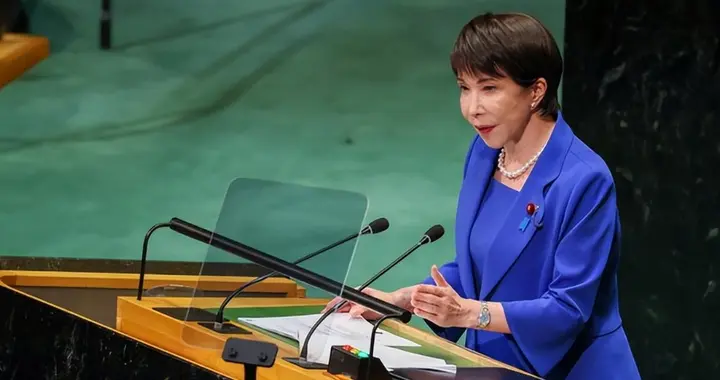 硬刚中国翻车！高市早苗强行删敌国条款，反倒扒光日本历史底色