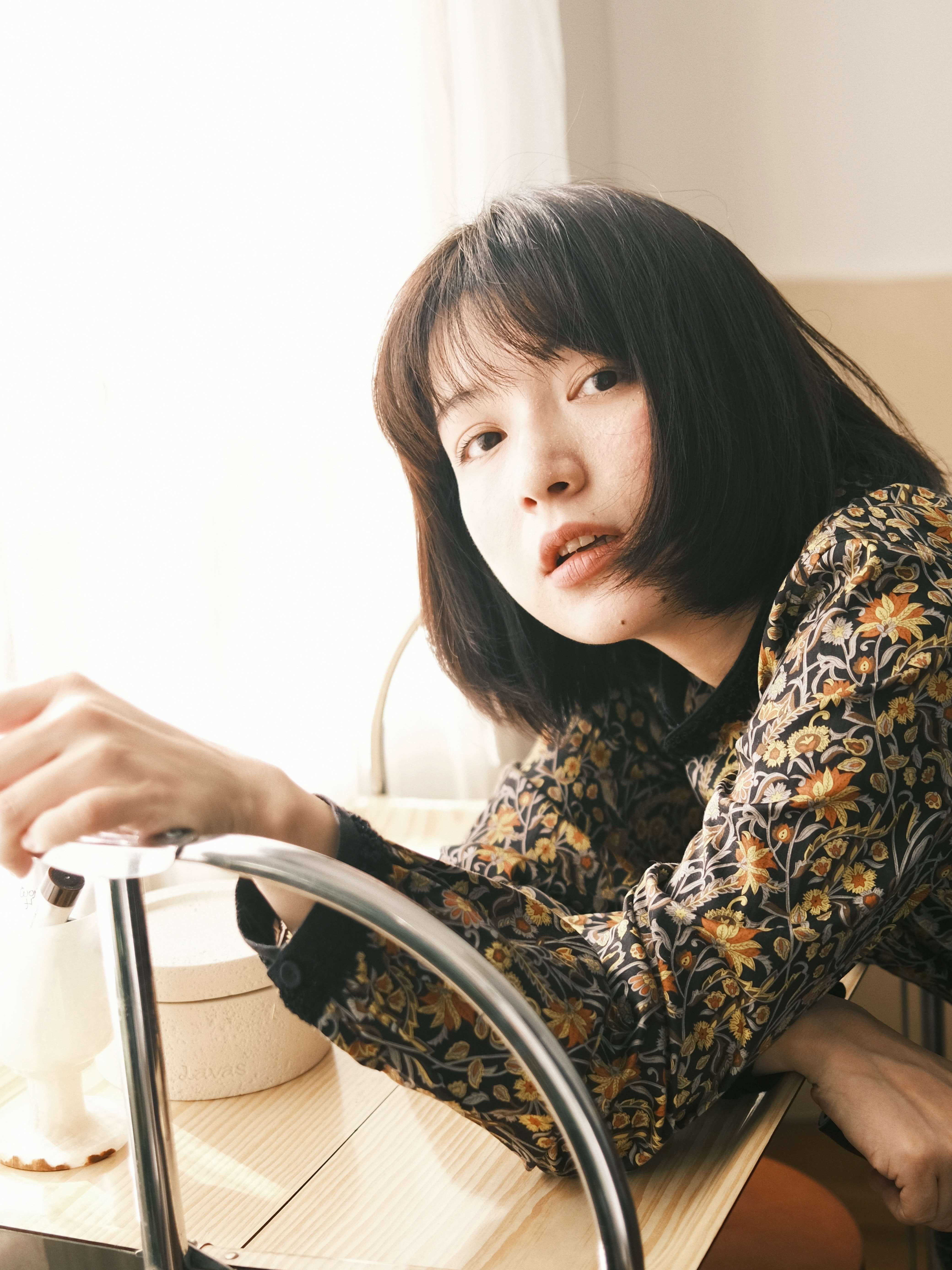 茶愫提花撞料立领新中式衬衫女印花