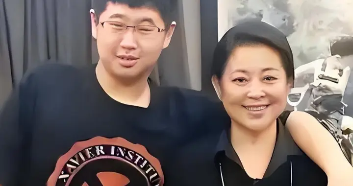 钱再多有啥用？67岁身家过亿的倪萍近况曝光，27岁儿子成了"心病"
