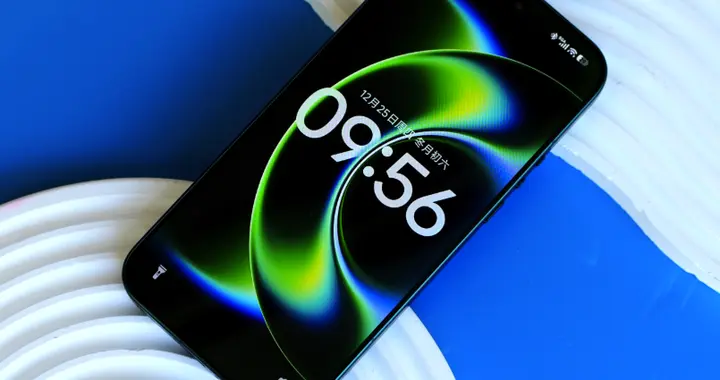 还得是小米啊！这新款手机太炸裂，贵但值得