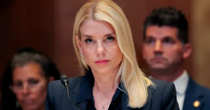 白宫开始“大清洗”？司法部长被解职，忠诚不绝对就是绝对不忠诚