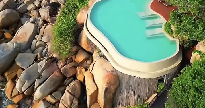 严浩翔情人节闪现苏梅岛？这届私生饭的操作给我看笑了