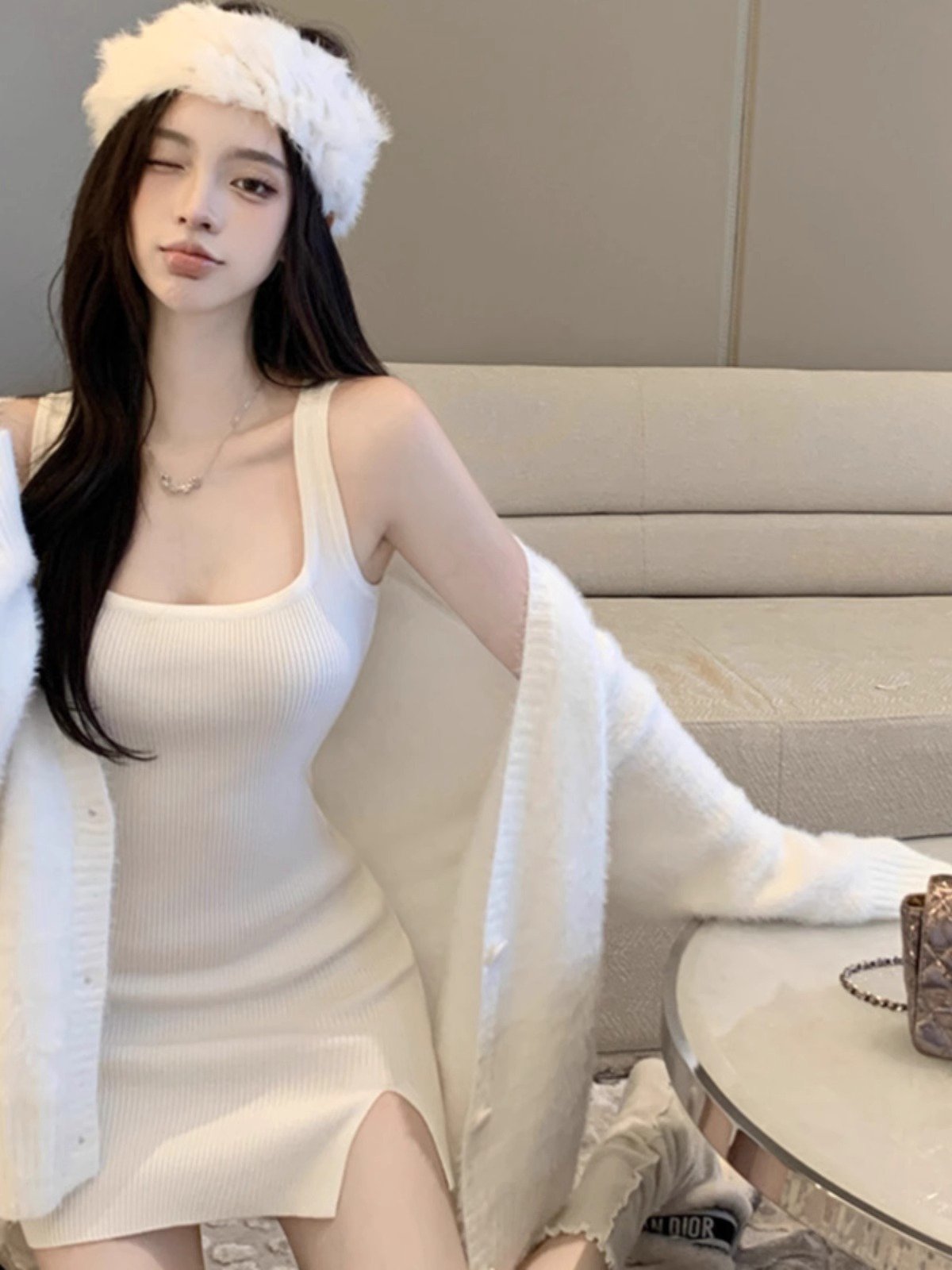 纯欲打底白色针织吊带连衣裙女秋冬小个子性