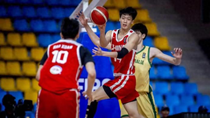 不敌澳大利亚队获得亚青赛亚军，U18国青男篮未来可期