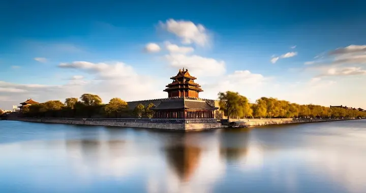 北京是如何从边陲小镇逐步成长为今天的首都城市的？