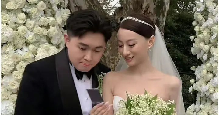 张百乔小雪：去年补办婚礼，这波“售后”甜到齁！