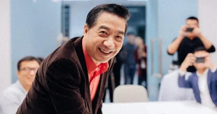 11艘航母趴窝！法国一票否决，多国抛美债，局座8年前这句话绝杀