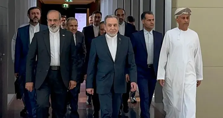 美伊谈判最新进展解析！伊朗妥协，特朗普强硬，谁在主导棋局？