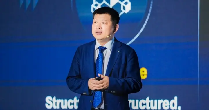 从存储逆袭到云帅，华为这回把 “救火队长” 推到了前台