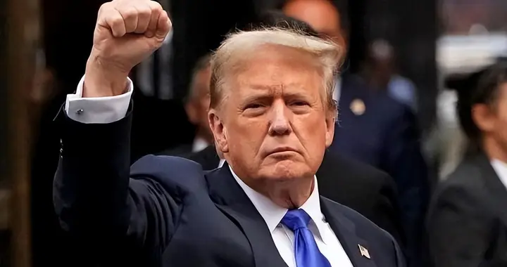 加拿大总理访华第3天，终于见到最想见的人，一开口连说了3句感谢