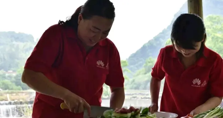 《城里人抢着来的乡村游，商机就藏在“体验感”里》