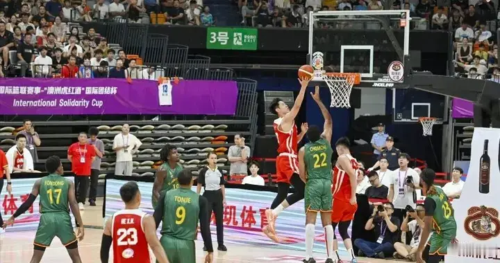 三连胜拿下团结杯冠军！郭士强残阵练兵，早已锁定世预赛核心思路