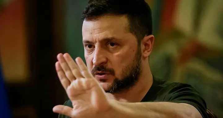 乌克兰沦为“战败国”，泽连斯基终于爆发，美国一分钱也没讨到