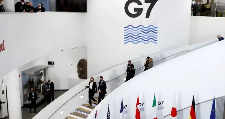美债遭大量抛售，美元时代结束，中方还剩6523亿，G7宣布对华决定