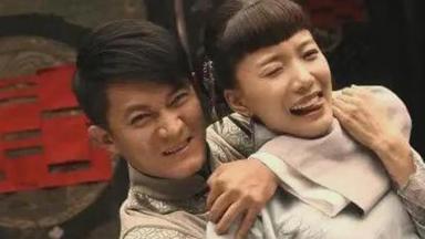 炎左aa：2002年，杨志刚和江珊拍戏