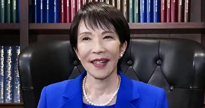 高市早苗在赌什么？挑衅中国跪舔美国，日本民众喊下台