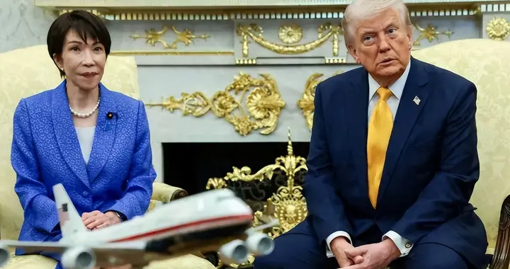 结束访美的高市不笑了，回国前突然喊话中方：愿意和中国展开对话