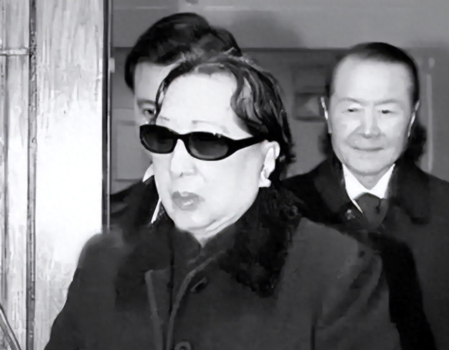 孔祥熙秘书的女儿声誉被毁，却敢怒不敢言，世人：不同情，自找的