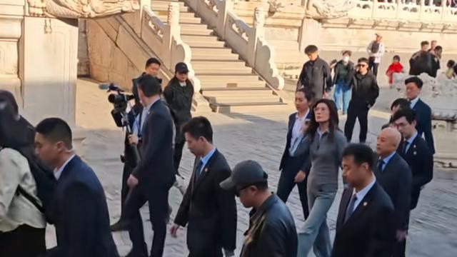 有朋自远方来安康：郑丽文参观故宫明显也没