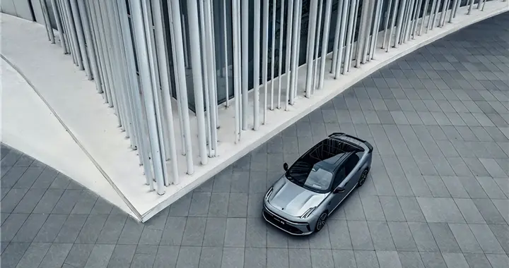 领克03放大招！13000元油补，油价再高也不慌