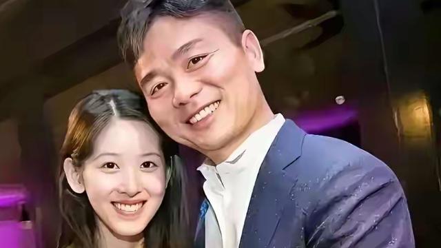 爱喝水的仙人掌：果然有钱人也不能免俗 说