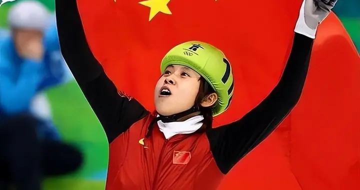 42岁的王濛再破天花板！退役11年，再次让李琰和整个冰坛集体沉默