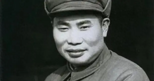 杨得志时隔五十年再回红一团，激动对尤太忠说回娘家了！