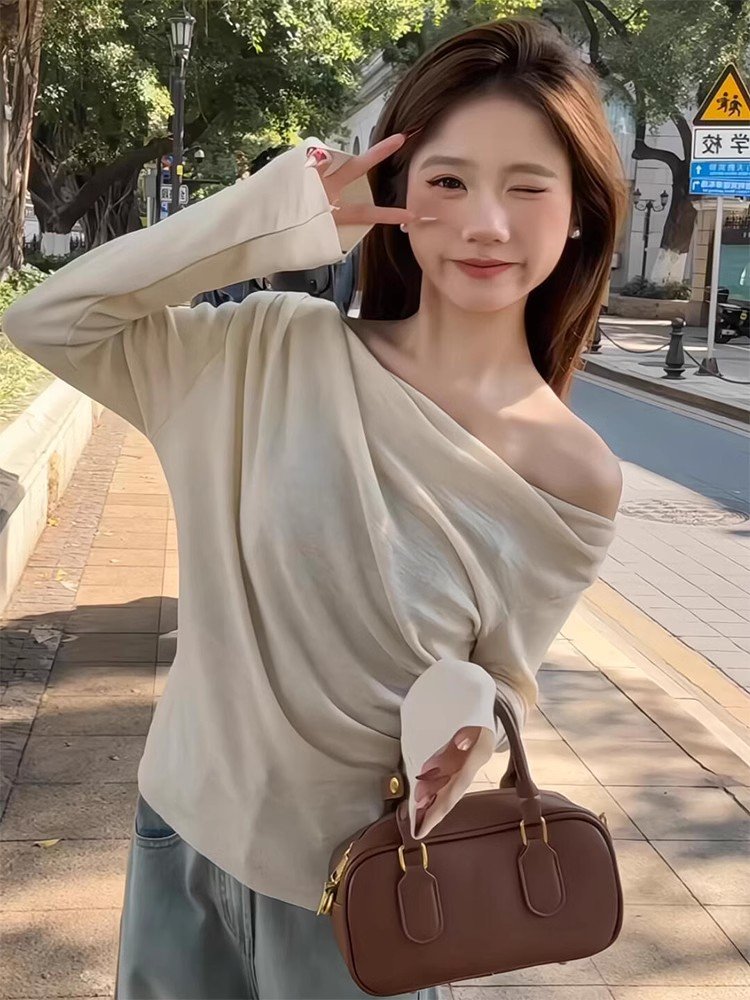 韩系内搭杏色褶皱斜肩长袖t恤女春季修身显