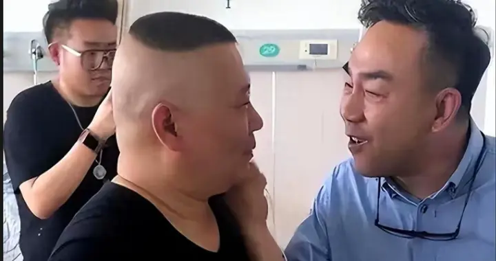 郭德纲悲痛发文，杨议深夜曝出猛料，郭麒麟的"落魄"早有预兆