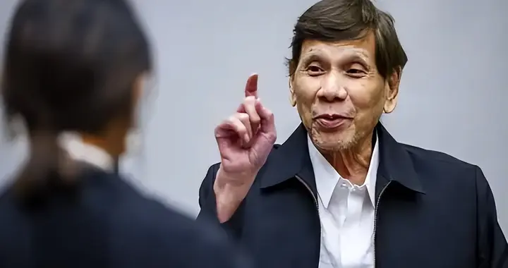 马科斯万没想到，脱相坐上被告席的杜特尔特，在海牙打了场翻身仗