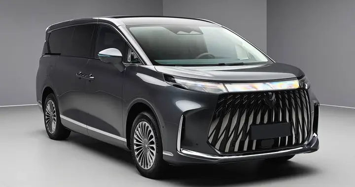 国产又一大7座MPV，车长5300mm，侧滑门，纯电续航300km