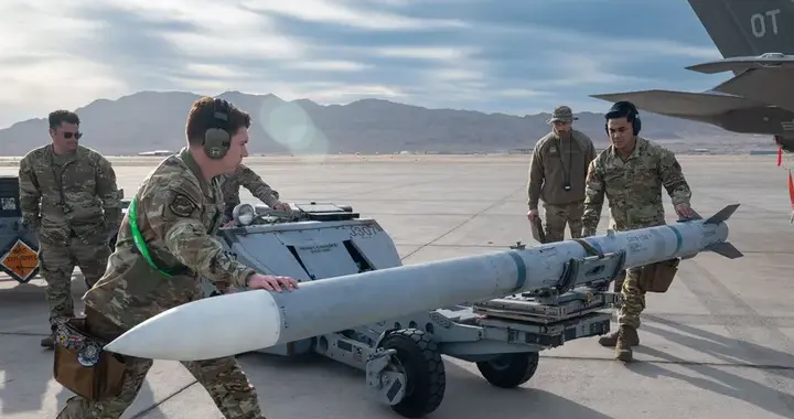 美国空军装载武器“大练兵”（组图）