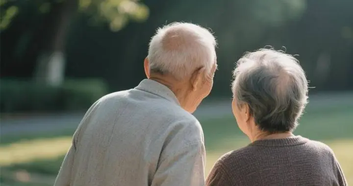 “多走多动”是错的？医生告诫：过了70岁，走路尽量要做到这7点