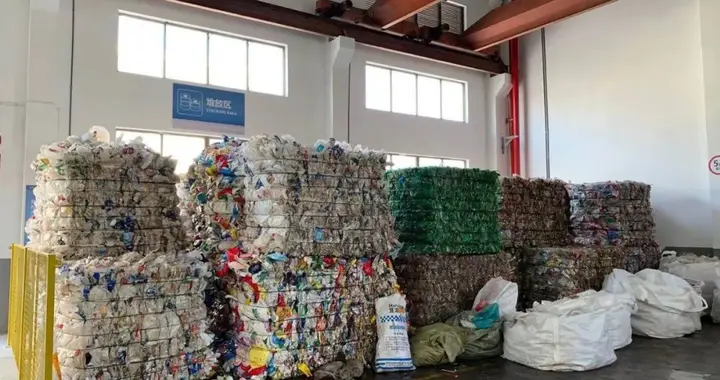 废品站老板数钱数到手抽筋！收破烂的“泼天牛市”到底怎么回事？