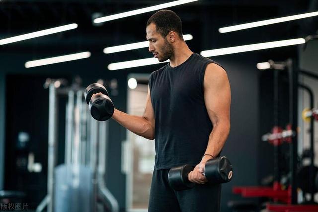 运动到底练哪块肌肉，才能提升精力状态？