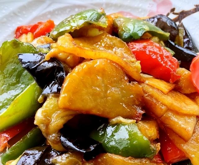 茄子的“天生公敌”，不可一起同食，越吃病越多，爱吃茄子要注意