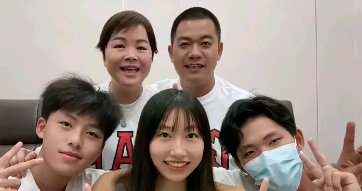 孙卓妈透露叶锐聪买家细节，养母63岁，之前自己的两个孩子都早夭