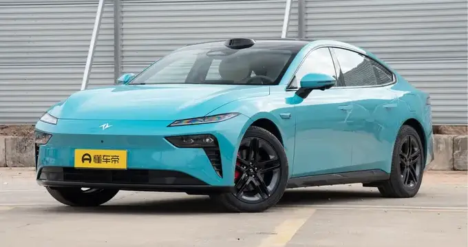 不止空间大，东风奕派007+  12分钟快充+超长续航，跑长途再也不慌