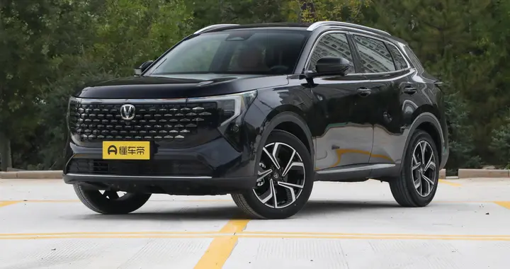 长安CS55 PLUS 第四代：舒适与智能兼备的紧凑型SUV新典范