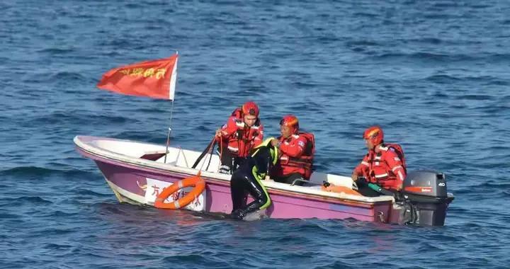 新加坡货轮在黄岩岛西北沉没，21菲籍船员失踪，中国海警救出17人