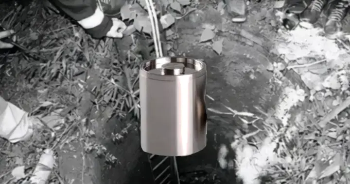 山西男子随手捡了一个“小玩具”，14天后，一家三人离奇死亡