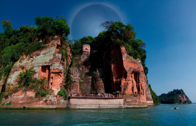 乐山大佛摩崖石刻碑文，最先进的雷达探测器，解开佛心藏宝之谜
