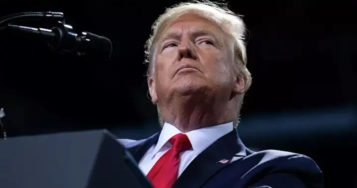 发现中国把柄，特朗普高兴坏了，下令全面封锁，准备一石二鸟之计