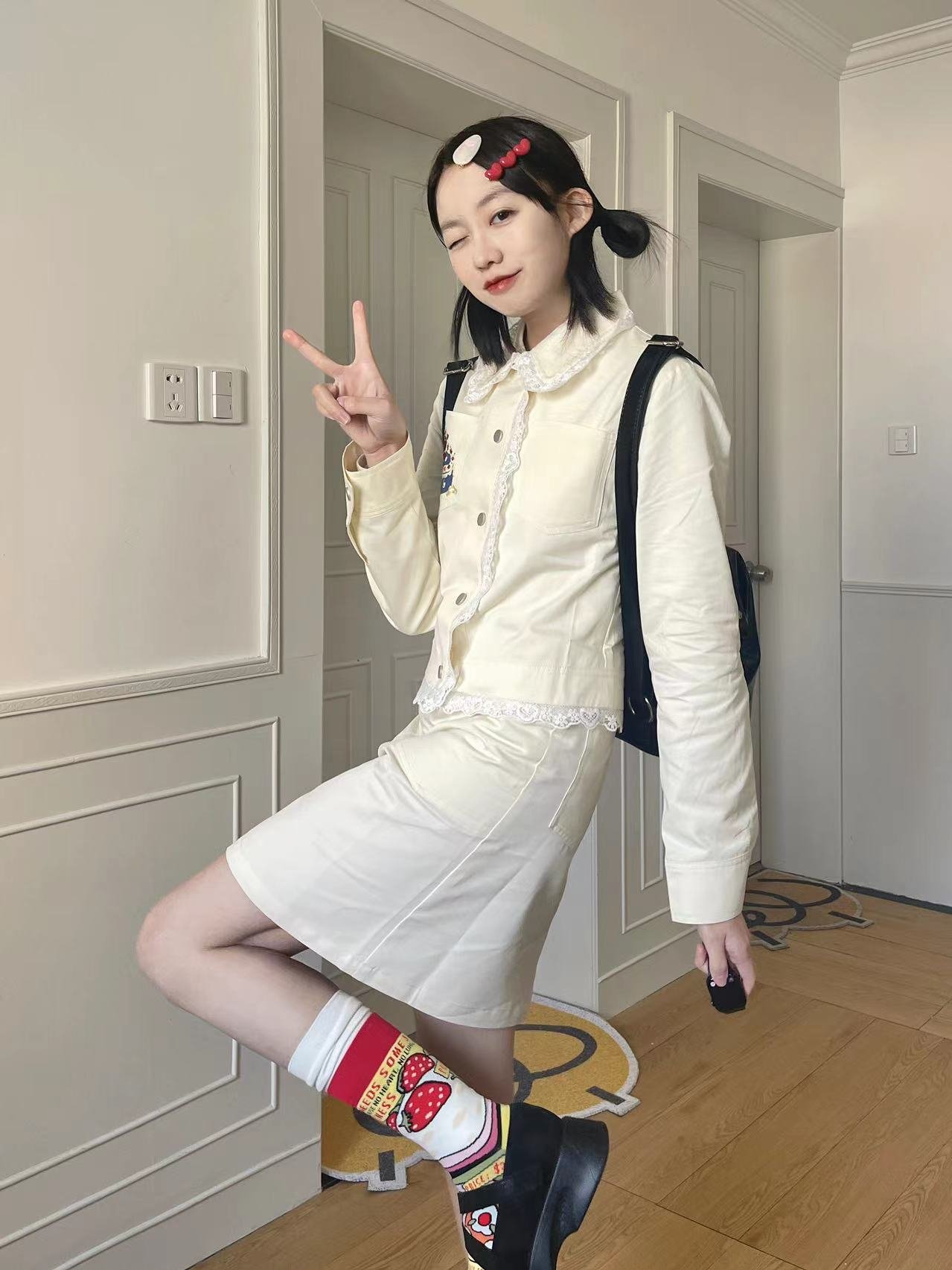 油画中筒袜，满满设计感