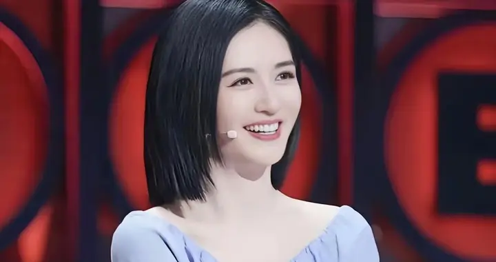 谢娜回归央视舞台：一场充满期待的跨界之旅