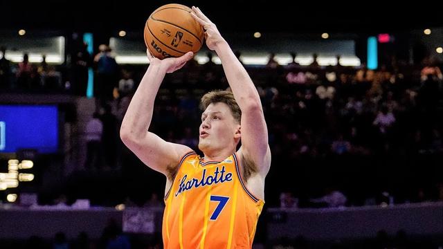 秋风画扇：鲍尔真是没有大哥风范！NBA收