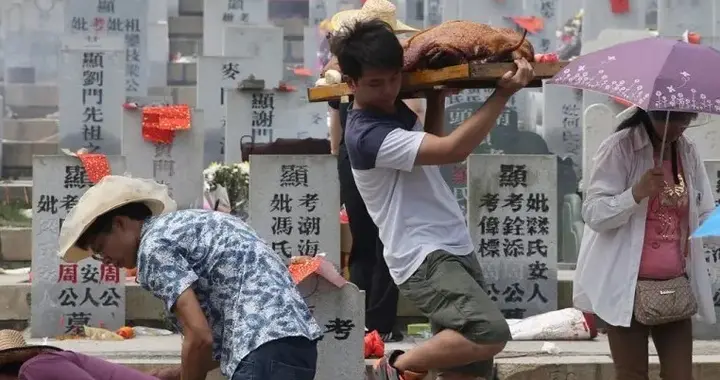广东人对于清明的重视和执念！高速堵得比过年还凶，外地人看不懂