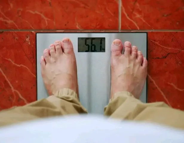 知乎高赞：看懂减肥的底层逻辑，减肥成功真的就像喝水一样简单