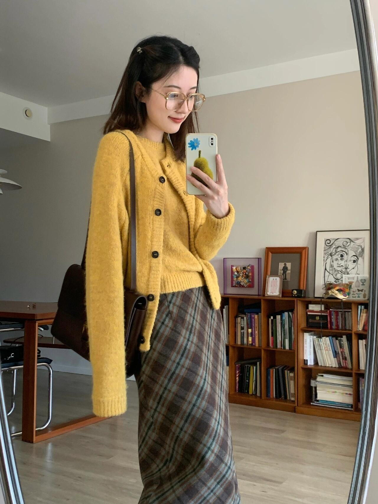 奶呼呼的黄色宽松毛衣 是真的好看！