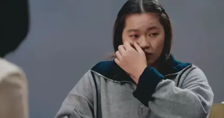 全红婵谈困境泪崩：来例假后喝水都胖，不敢照镜子，接受不了